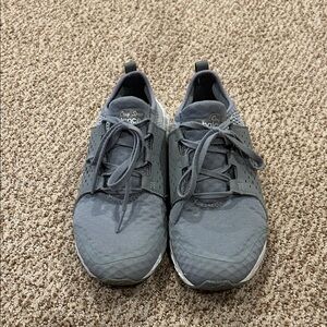 New Balance Grey Athletic Shoes Girls shoe size 5